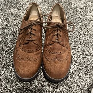 Women’s Oxford shoes